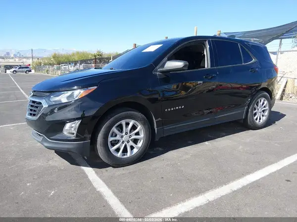 3GNAXHEV2KL255670 2019 CHEVROLET EQUINOX - Image 2