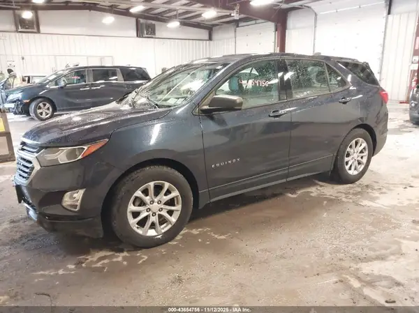 3GNAXHEV2KS524384 2019 CHEVROLET EQUINOX - Image 2