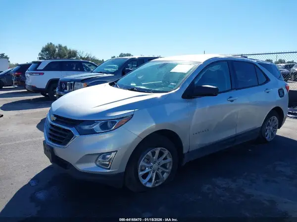 3GNAXHEV2KS676133 2019 CHEVROLET EQUINOX - Image 2