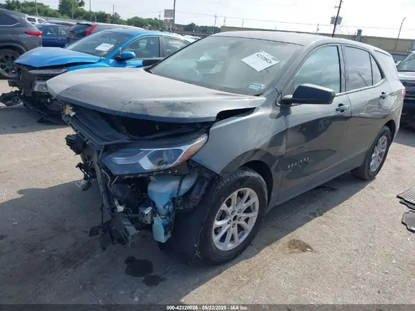 3GNAXHEV2KS678450 2019 CHEVROLET EQUINOX - Image 2