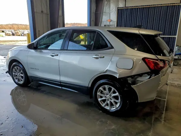 3GNAXHEV2LS548864 2020 CHEVROLET EQUINOX - Image 2