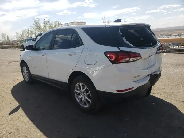 3GNAXHEV2NS158091 2022 CHEVROLET EQUINOX - Image 2