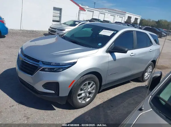 3GNAXHEV2NS160567 2022 CHEVROLET EQUINOX - Image 2