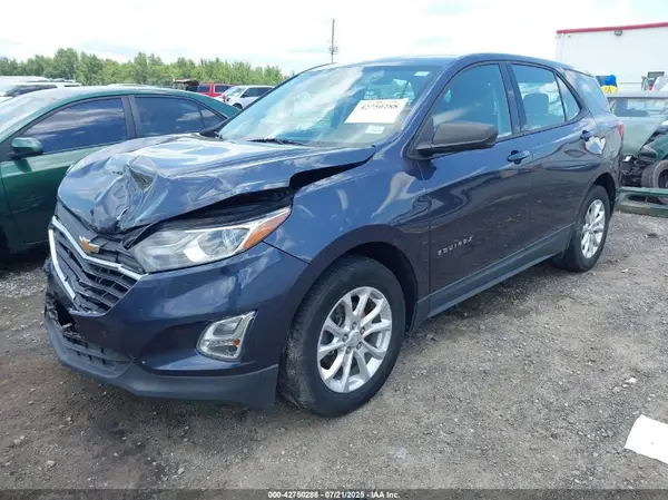 3GNAXHEV3JS540737 2018 CHEVROLET EQUINOX - Image 2