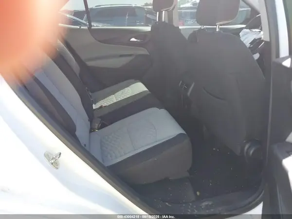 3GNAXHEV3JS551978 2018 CHEVROLET EQUINOX - Image 8