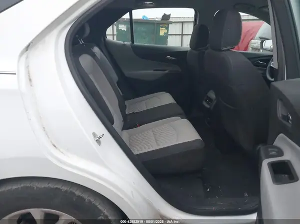 3GNAXHEV3JS643558 2018 CHEVROLET EQUINOX - Image 8