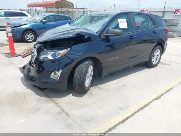3GNAXHEV3LS526615 2020 CHEVROLET EQUINOX - Image 2