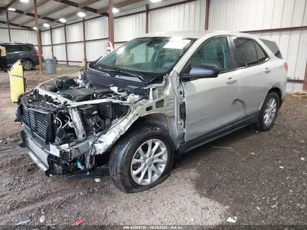 3GNAXHEV3LS548937 2020 CHEVROLET EQUINOX - Image 2