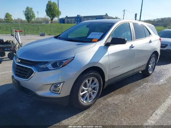 3GNAXHEV3LS680323 2020 CHEVROLET EQUINOX - Image 2