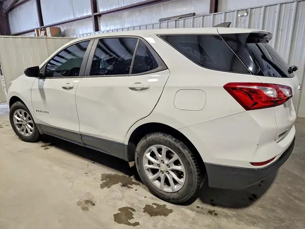 3GNAXHEV3LS695159 2020 CHEVROLET EQUINOX - Image 2