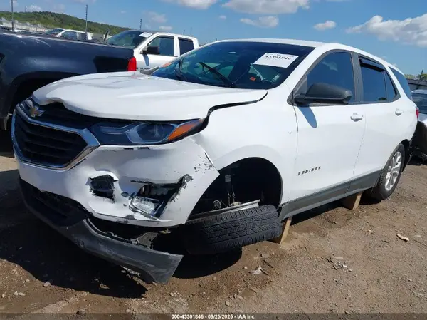 3GNAXHEV3LS704183 2020 CHEVROLET EQUINOX - Image 2