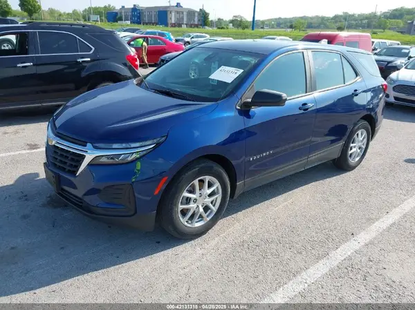 3GNAXHEV3NS114780 2022 CHEVROLET EQUINOX - Image 2