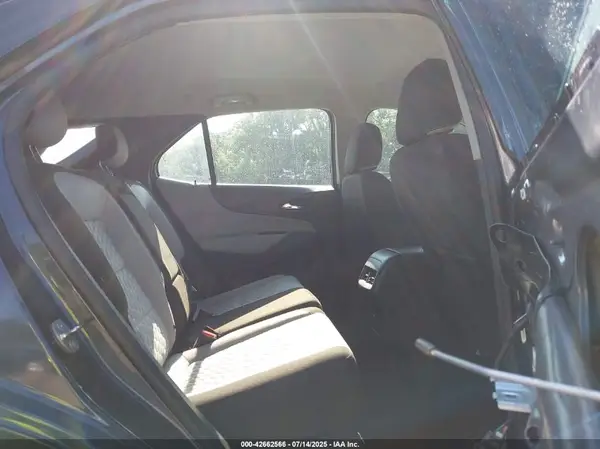 3GNAXHEV4JL302860 2018 CHEVROLET EQUINOX - Image 8