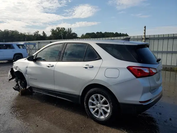 3GNAXHEV4JL390485 2018 CHEVROLET EQUINOX - Image 2