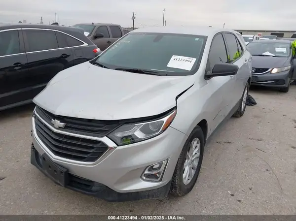 3GNAXHEV4JS535076 2018 CHEVROLET EQUINOX - Image 2