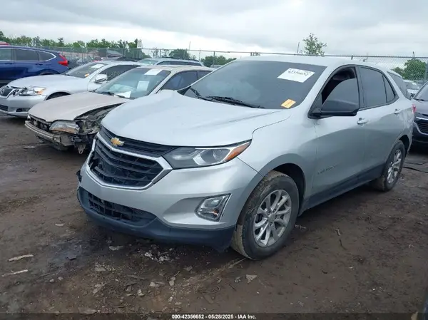 3GNAXHEV4KS559900 2019 CHEVROLET EQUINOX - Image 2