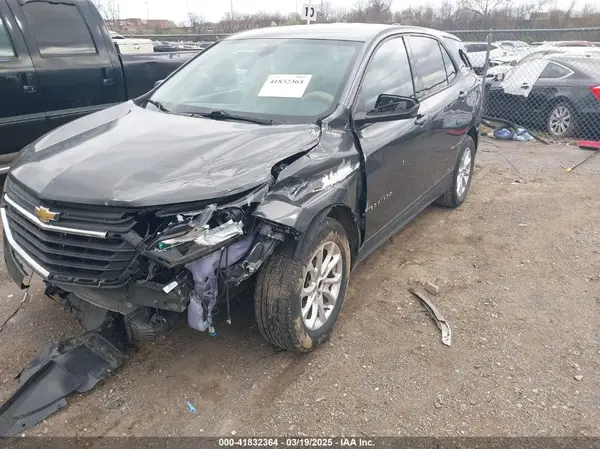 3GNAXHEV4KS598101 2019 CHEVROLET EQUINOX - Image 2