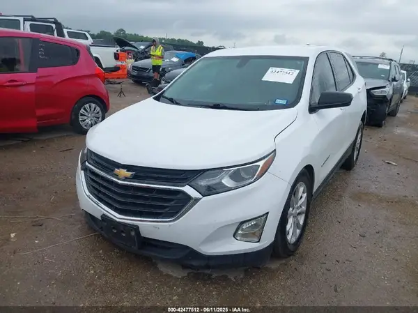 3GNAXHEV4KS681317 2019 CHEVROLET EQUINOX - Image 2