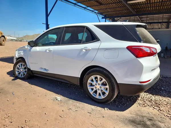 3GNAXHEV4LS687491 2020 CHEVROLET EQUINOX - Image 2