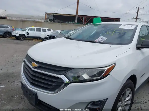 3GNAXHEV4LS693954 2020 CHEVROLET EQUINOX - Image 2