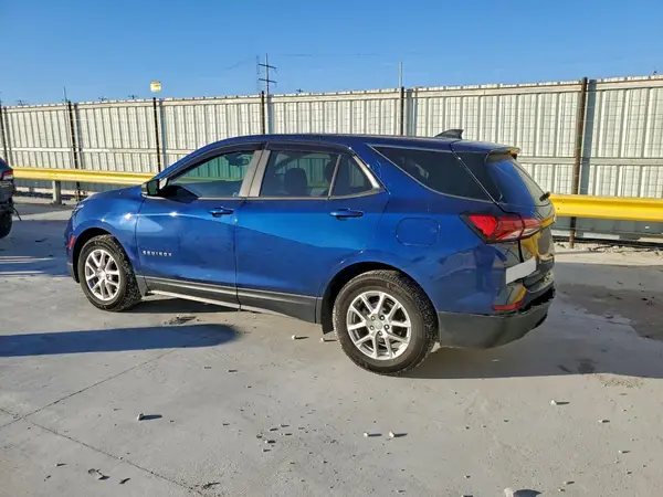3GNAXHEV4NS210742 2022 CHEVROLET EQUINOX - Image 2