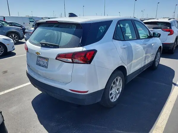 3GNAXHEV4NS220624 2022 CHEVROLET EQUINOX - Image 2