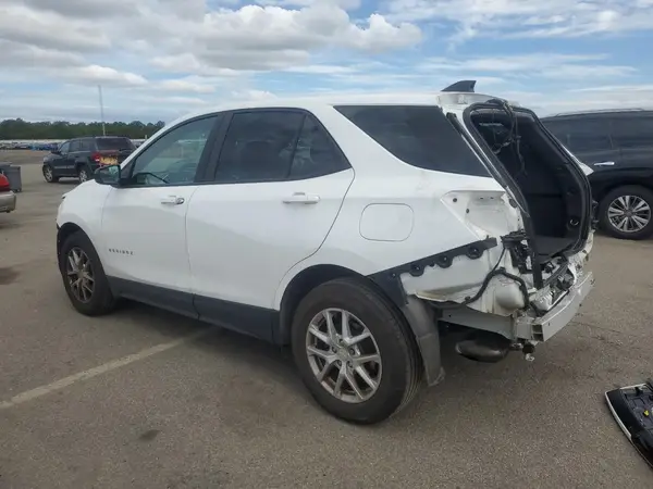 3GNAXHEV4NS244695 2022 CHEVROLET EQUINOX - Image 2