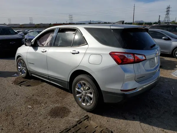 3GNAXHEV5JL263633 2018 CHEVROLET EQUINOX - Image 2