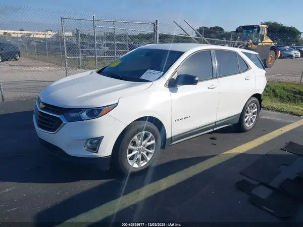 3GNAXHEV5JL264510 2018 CHEVROLET EQUINOX - Image 2