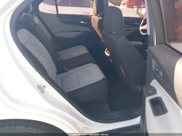 3GNAXHEV5JL264510 2018 CHEVROLET EQUINOX - Image 8