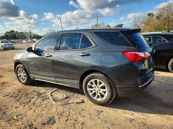 3GNAXHEV5JS500899 2018 CHEVROLET EQUINOX - Image 2