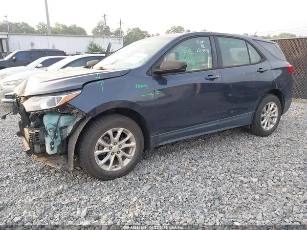 3GNAXHEV5JS515791 2018 CHEVROLET EQUINOX - Image 2