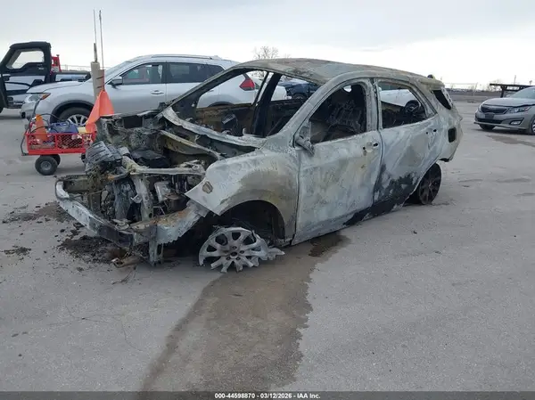 3GNAXHEV5JS597988 2018 CHEVROLET EQUINOX - Image 2