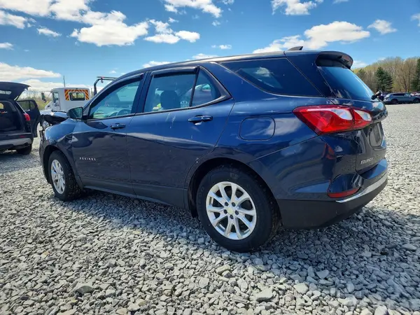 3GNAXHEV5JS609752 2018 CHEVROLET EQUINOX - Image 2