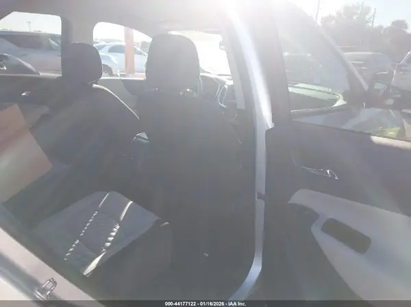 3GNAXHEV5LS516068 2020 CHEVROLET EQUINOX - Image 8
