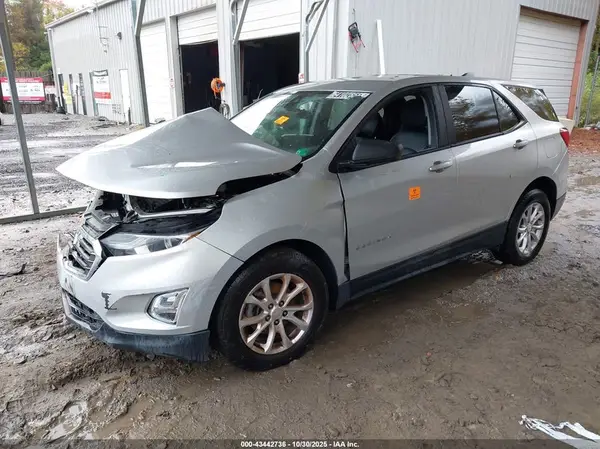 3GNAXHEV5LS582927 2020 CHEVROLET EQUINOX - Image 2