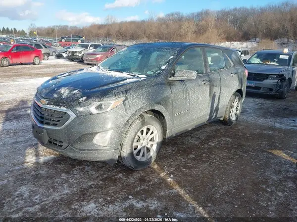 3GNAXHEV5LS588565 2020 CHEVROLET EQUINOX - Image 2
