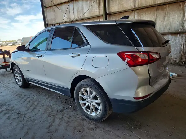 3GNAXHEV5LS693722 2020 CHEVROLET EQUINOX - Image 2