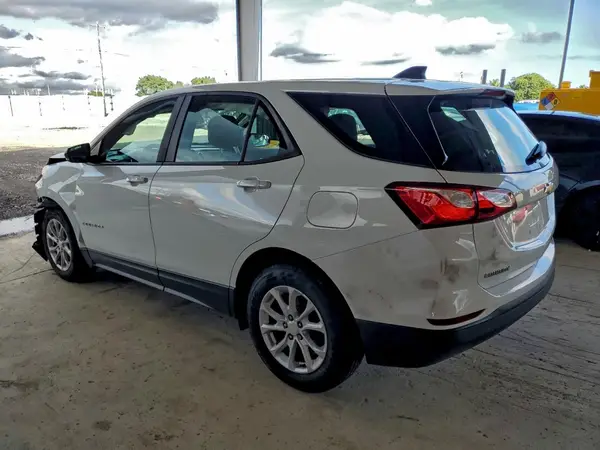 3GNAXHEV5MS111118 2021 CHEVROLET EQUINOX - Image 2