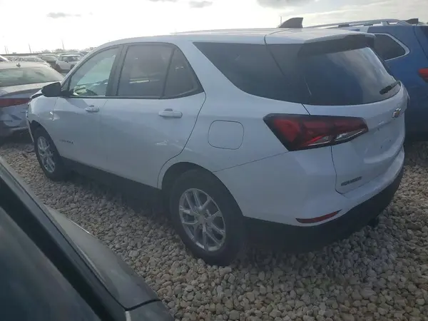 3GNAXHEV5NS168629 2022 CHEVROLET EQUINOX - Image 2