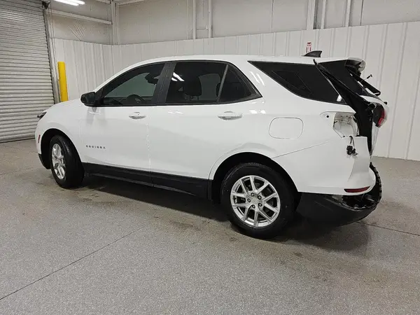 3GNAXHEV5NS208109 2022 CHEVROLET EQUINOX - Image 2