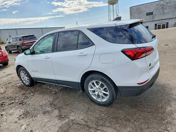 3GNAXHEV5NS245578 2022 CHEVROLET EQUINOX - Image 2