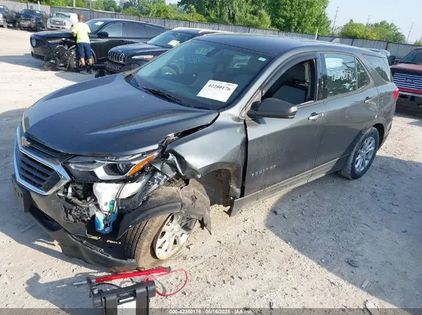 3GNAXHEV6JS508588 2018 CHEVROLET EQUINOX - Image 2
