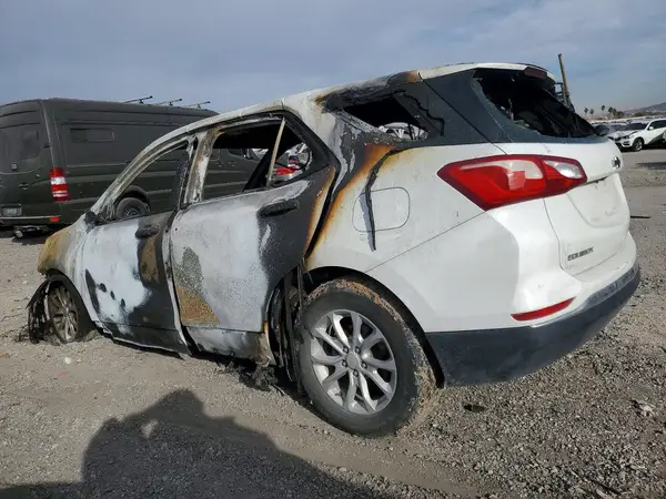 3GNAXHEV6JS533572 2018 CHEVROLET EQUINOX - Image 2