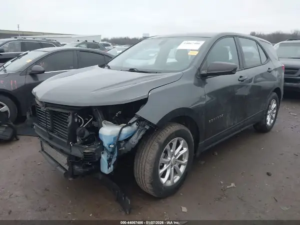 3GNAXHEV6JS584201 2018 CHEVROLET EQUINOX - Image 2
