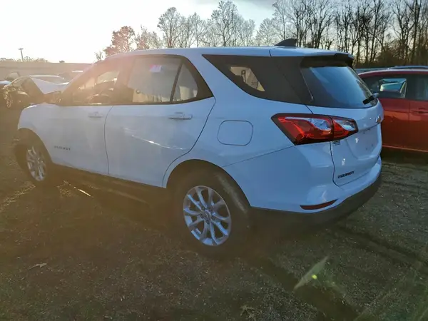3GNAXHEV6KS579713 2019 CHEVROLET EQUINOX - Image 2