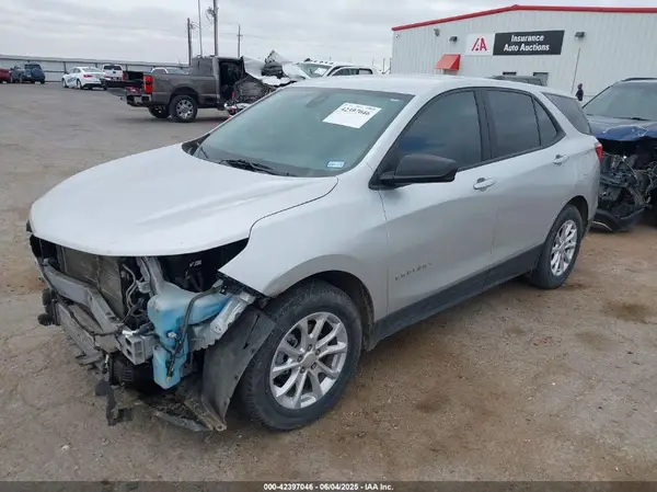 3GNAXHEV6LS507573 2020 CHEVROLET EQUINOX - Image 2