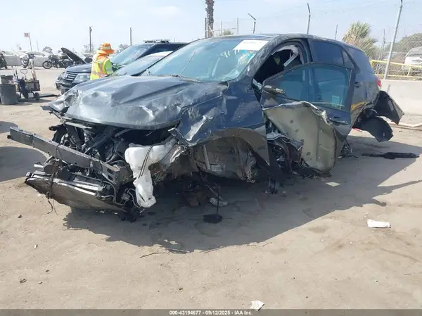 3GNAXHEV6LS507766 2020 CHEVROLET EQUINOX - Image 2