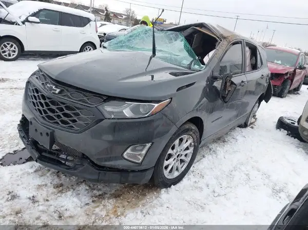 3GNAXHEV6LS543537 2020 CHEVROLET EQUINOX - Image 2