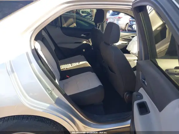 3GNAXHEV6LS666531 2020 CHEVROLET EQUINOX - Image 8